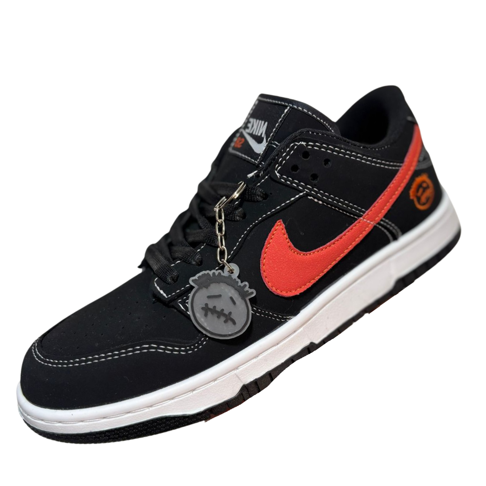 SB Dunk Low “Pumpkin”